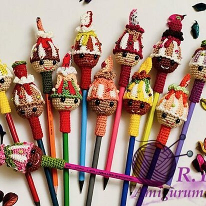 Amigurumi cupcake pencil toppers