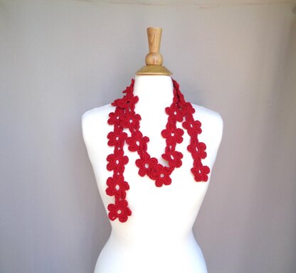 Crimson Daisy Scarf