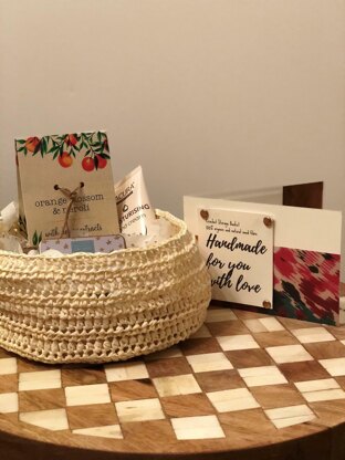 Raffia gift basket