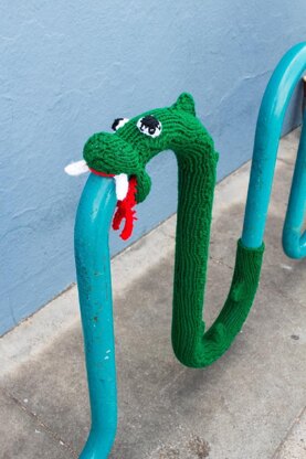 Knit Snake Yarnbomb