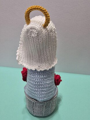 Virgin Mary with roses