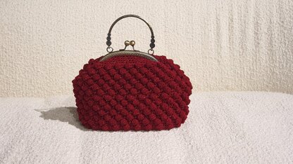 Crochet Raspberry Metal Frame Purse