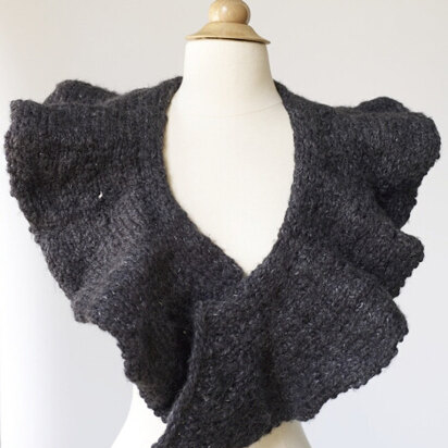 High Wire Scarf in Lion Brand Wool-Ease Thick & Quick - 70802AD