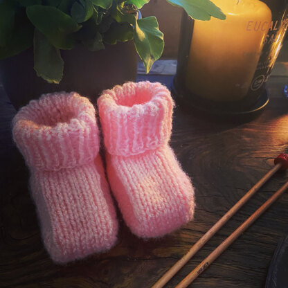 Polar Bootees in Paintbox Yarns Simply DK - Downloadable PDF