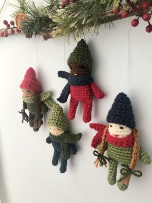 Christmas Elves Crochet Pattern