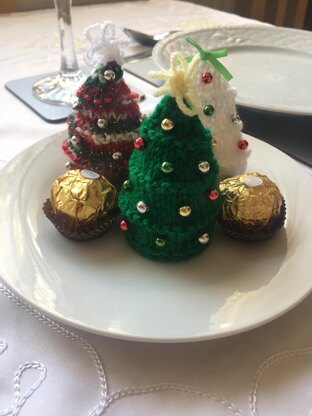 Mini Christmas Trees Ferrero Chocolate Cover DK Knitting pattern