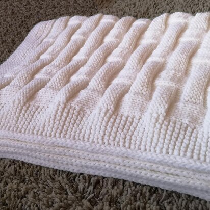 Easy Voluminous Baby Blanket.