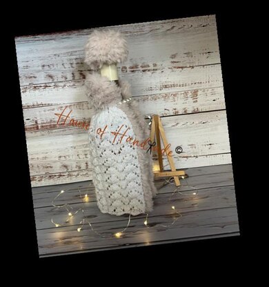 Elegant Lady Bottle Cover and Hat Knitting Pattern