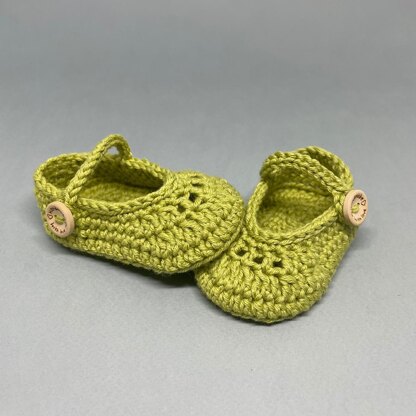 Mary Jane baby shoes