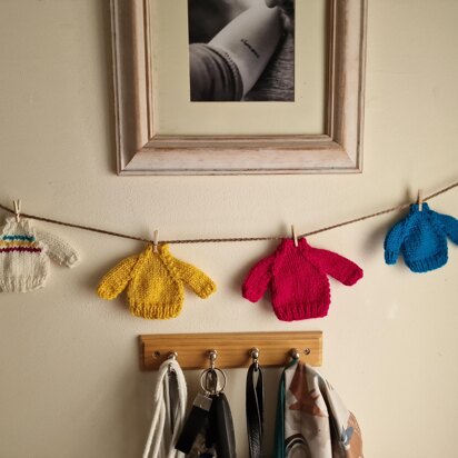 Mini Jumper Decoration