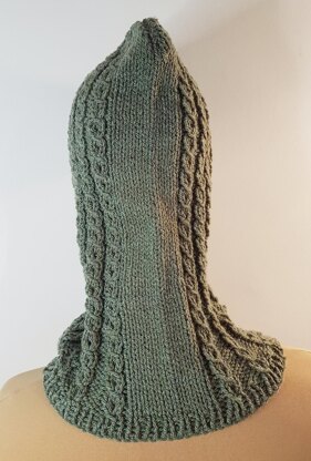 Wriggles Hooded Cowl