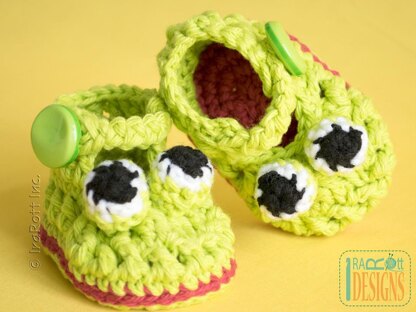 Crazy Eyes Frog Booties