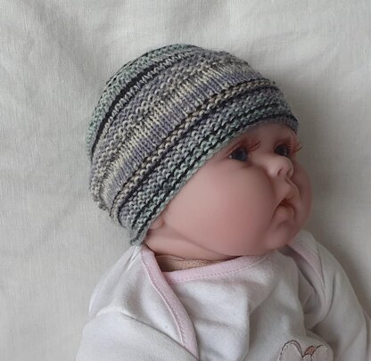 Paisley - Babies 4ply stocking and garter stitch beanie