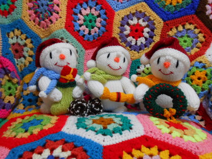 Knitted Snowmen
