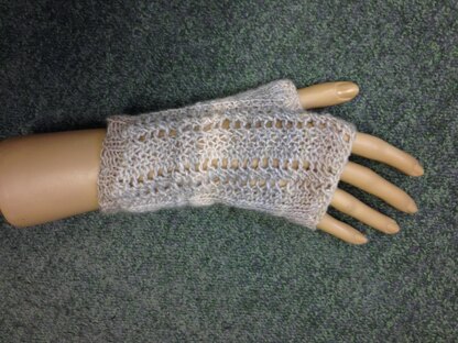 Banacek DK Fingerless Gloves