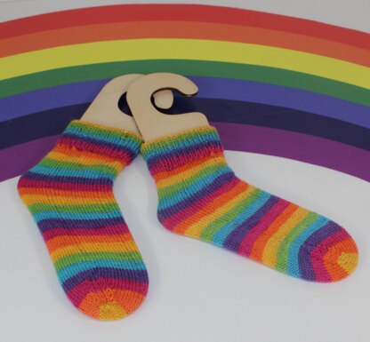 Childrens Very Easy No Heel Rainbow Socks Circular