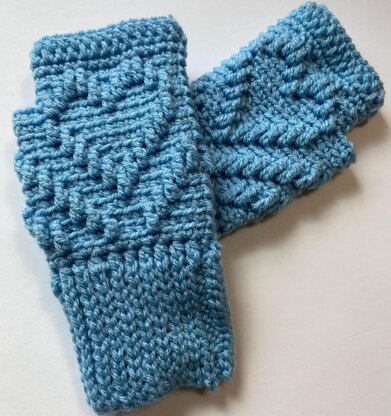 That's Amore Fingerless Gloves