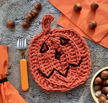 Crochet Halloween Pumpkin Coasters