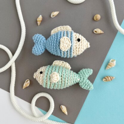 Crochet fish pattern keyring Amigurumi bag charm keychain Car mirror hanging decor