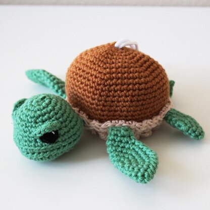 Tara the Turtle Scrubby Amigurumi