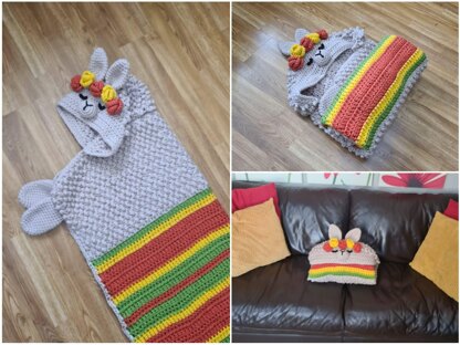 2in1 Llama Hooded Blanket