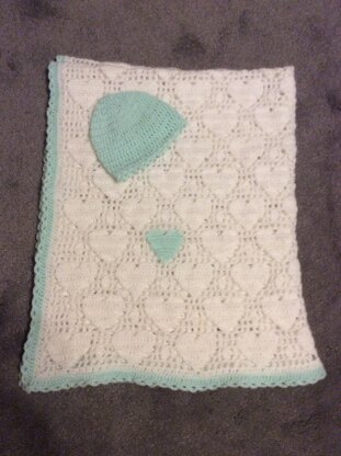 White and green heart blanket with hat