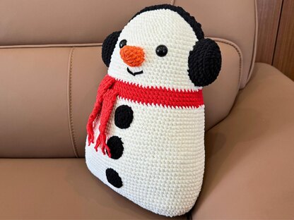 Snowman Winter Pillow Amigurumi