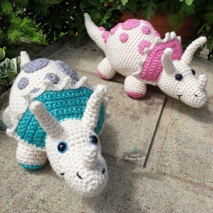 Terry the Triceratops - US Terminology - Amigurumi