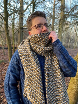 The Graham Tweed Scarf