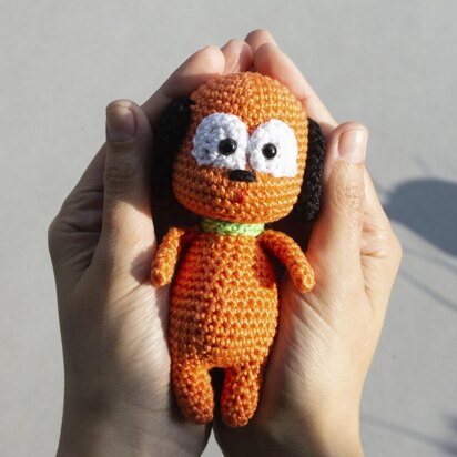 Crochet Pattern little Amigurumi Dog Peppi!