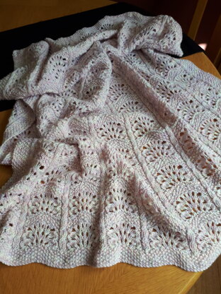 'Ballyeamon' Cot blanket