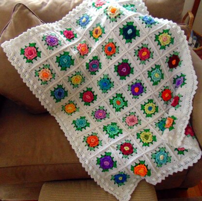 Granny Two-Color Rose Afghan