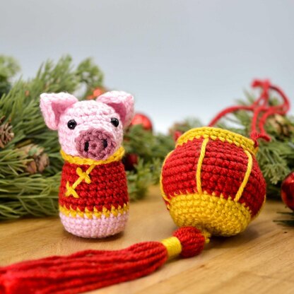 Lunar New Year Lantern Pig