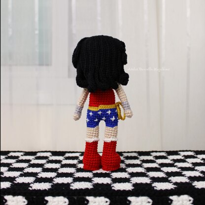 Wonder Woman-Inspired Amigurumi Crochet Pattern – Digital PDF Fanart