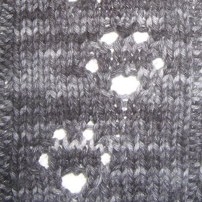 Paw-print Socks - knitting pattern