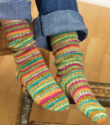 Self-Striping Knit Socks in Red Heart Heart & Sole - LW1619