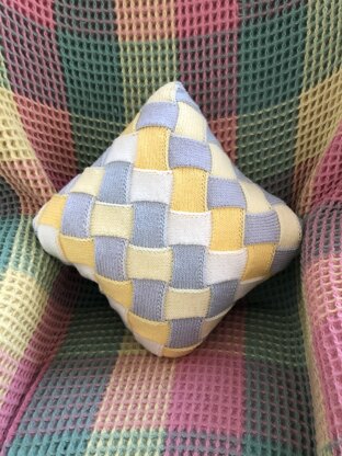 Paintbox Yarns 'Woven Wonder Cushion'