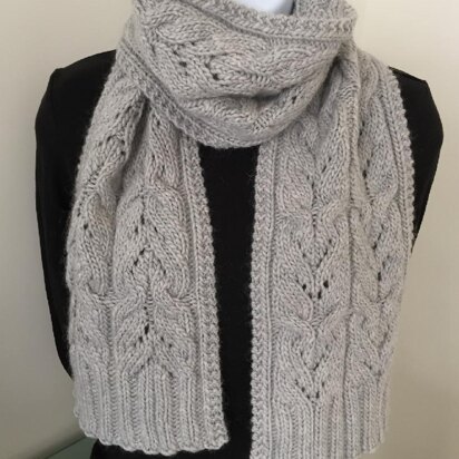 The Heartflower Cabled Scarf