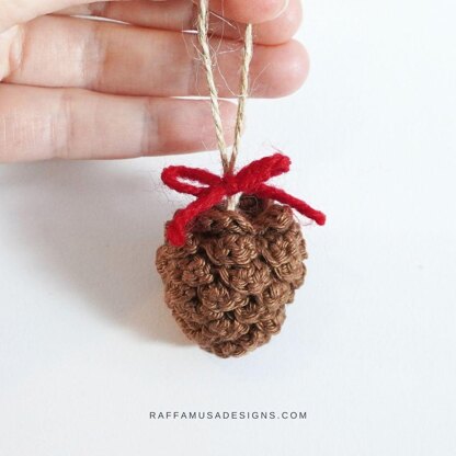 Pinecone Amigurumi