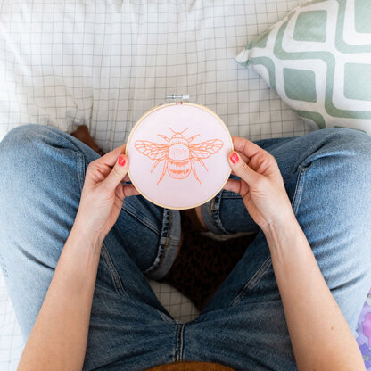 Cotton Clara Neon Bee Embroidery Kit - 15cm 