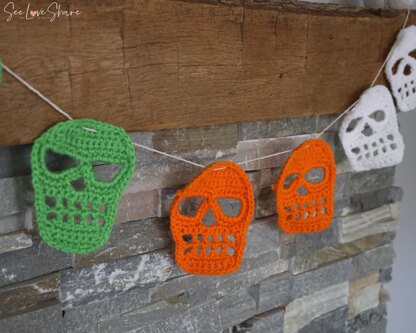 Crochet Skull Garland, Embellishment, Gift
