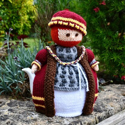 King Henry VIII 4 Cup Teapot Cosy Knitting Pattern - Novelty Teapot Cosy Knitting Pattern.