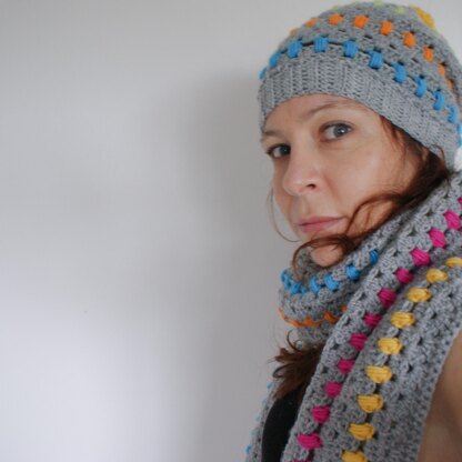 Granny Dot Hat & Scarf