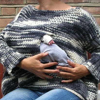 Oversized jumper with modesty vent for nursing baby