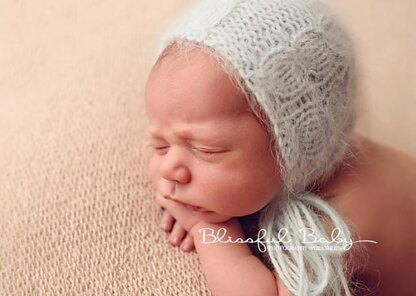 Fishtail Cable Newborn Bonnet