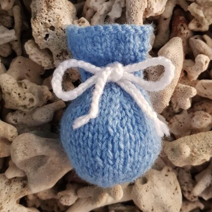 Little Knitted Pouches