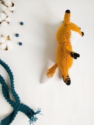 Harlow the Fox - Toy Knitting Pattern