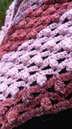 Pebble and Loop Scarf