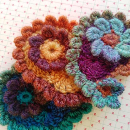 Paisley flower Crochet pattern by Kate Veselunka