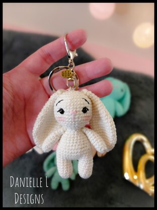 Mila the Bunny amigurumi pattern